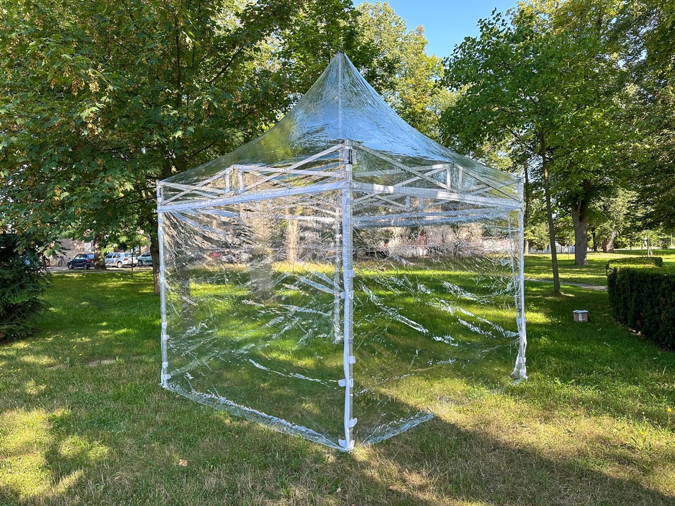 OPLÁŠTĚNÍ NA 4x4 m TRANSPARENT EXTRA HIGH ROOF
